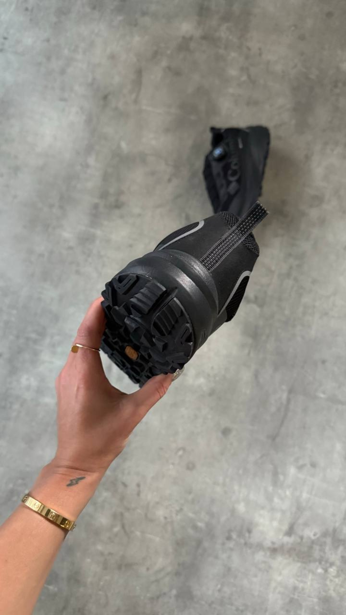 Columbia “BLACK”GORETEX WATERPROOF