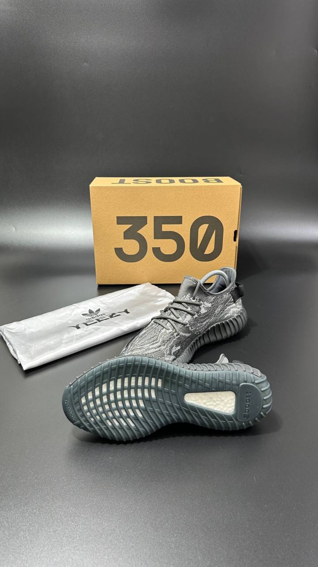 Adidas Yeezy Boost 350 V2 