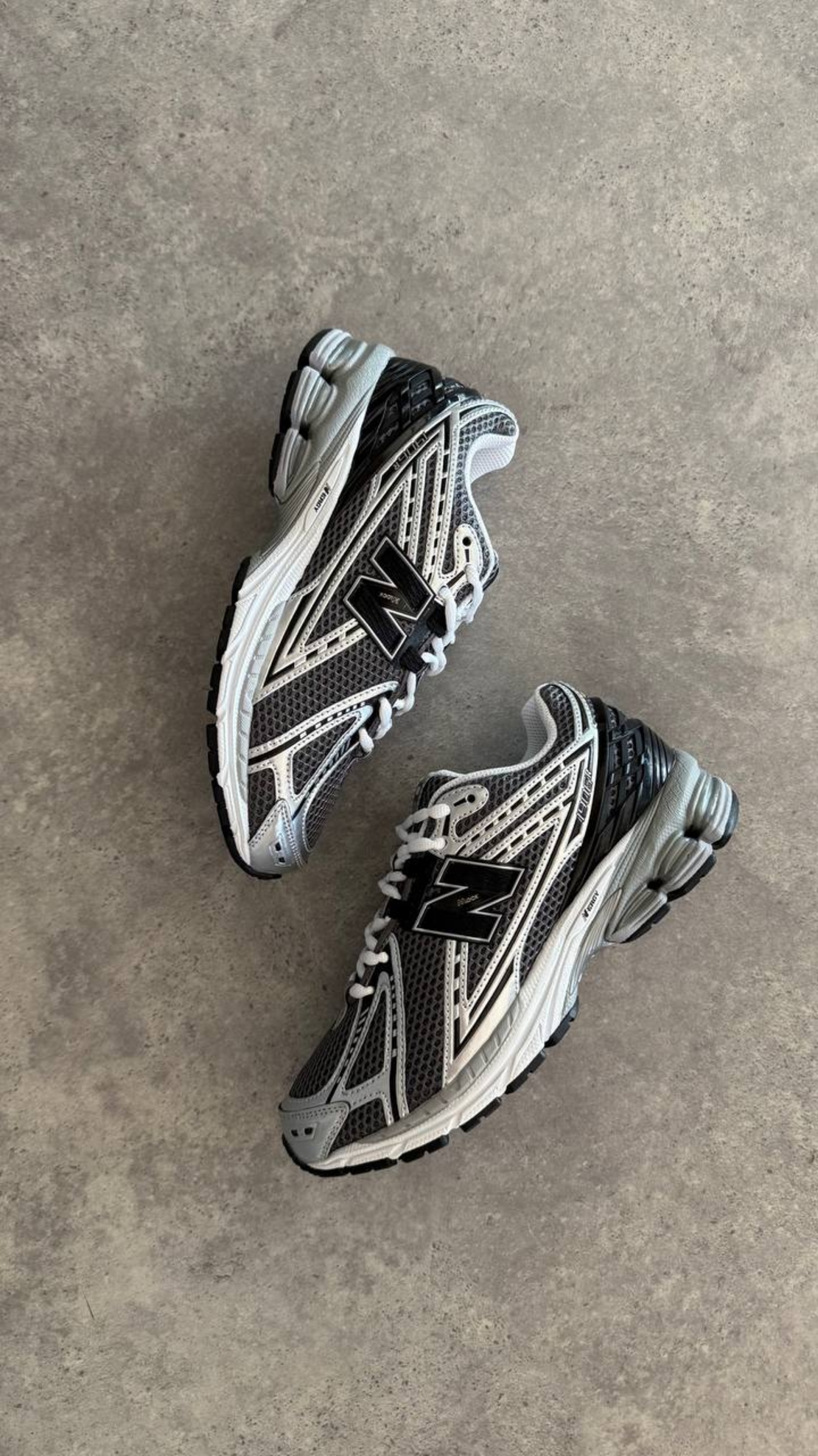 New Balance 1906 Silver Metallic