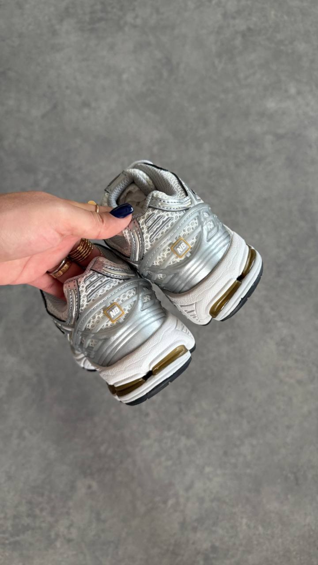 New Balance 1906R White Silver Metallic Gold