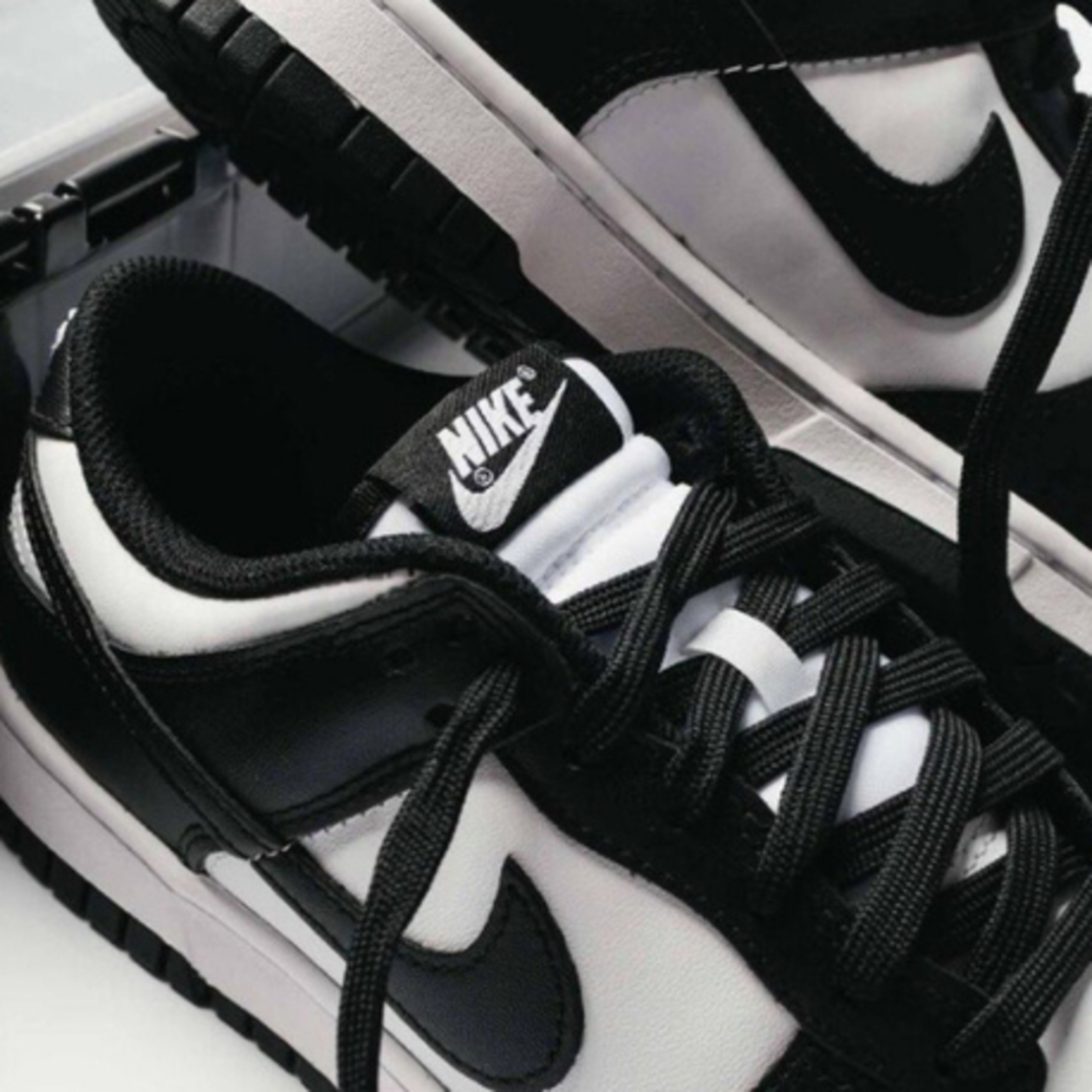 Dunk Low Panda
