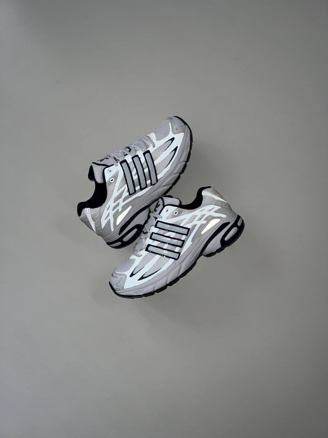 CHAUSSURE ADISTAR CUSHION “White”