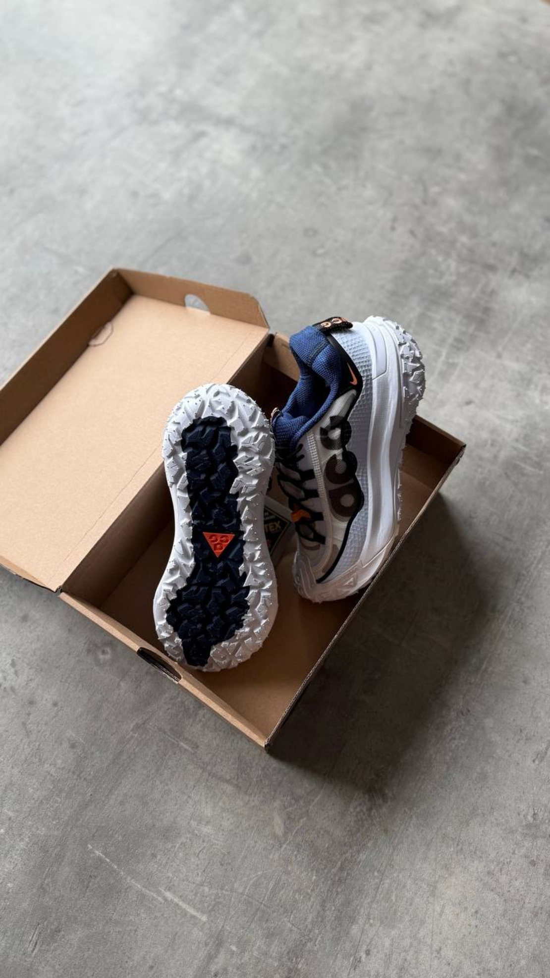 Acg Mountain Fly 2 Low “White Navy”