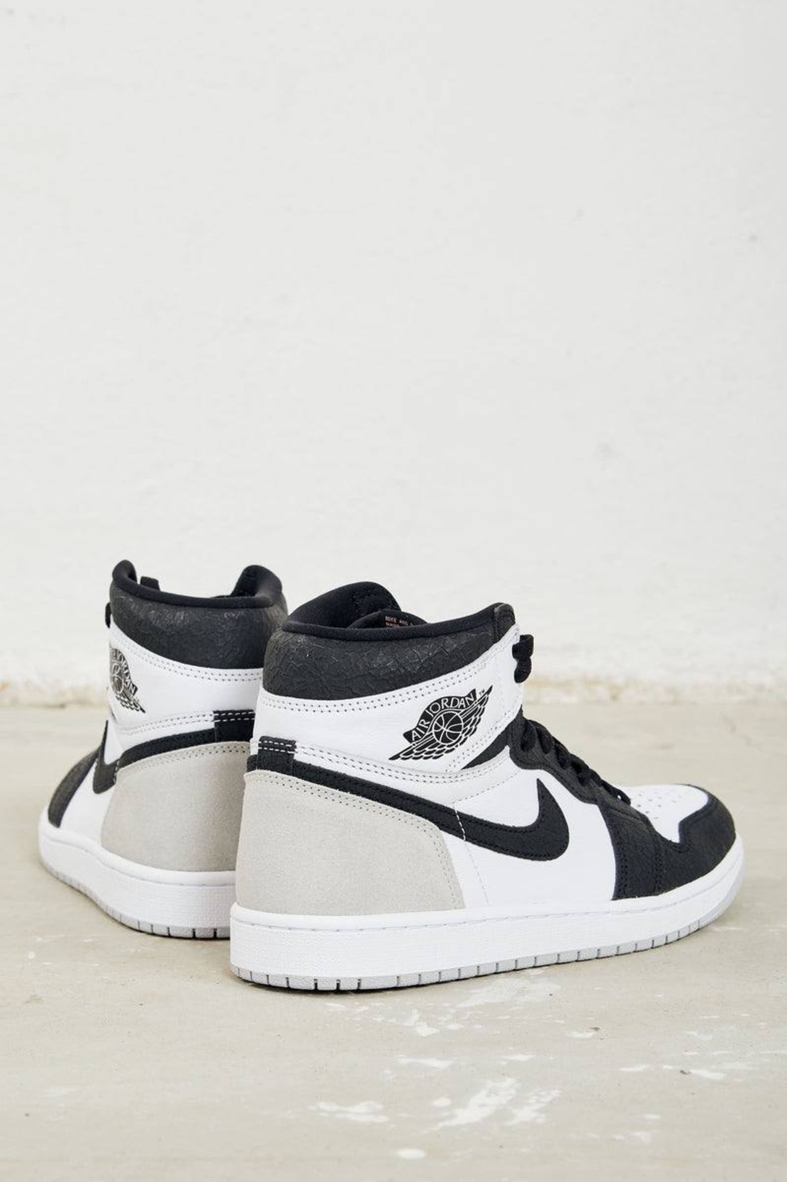Air Jordan 1 Retro High OG “Stage Haze”