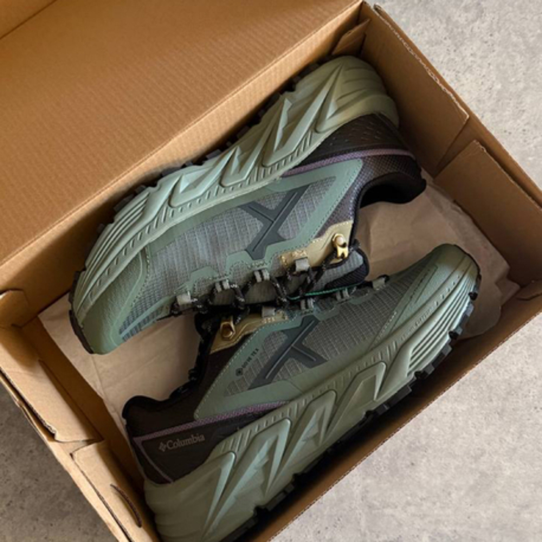 Columbia Outdoor Gore-Tex “Haki”