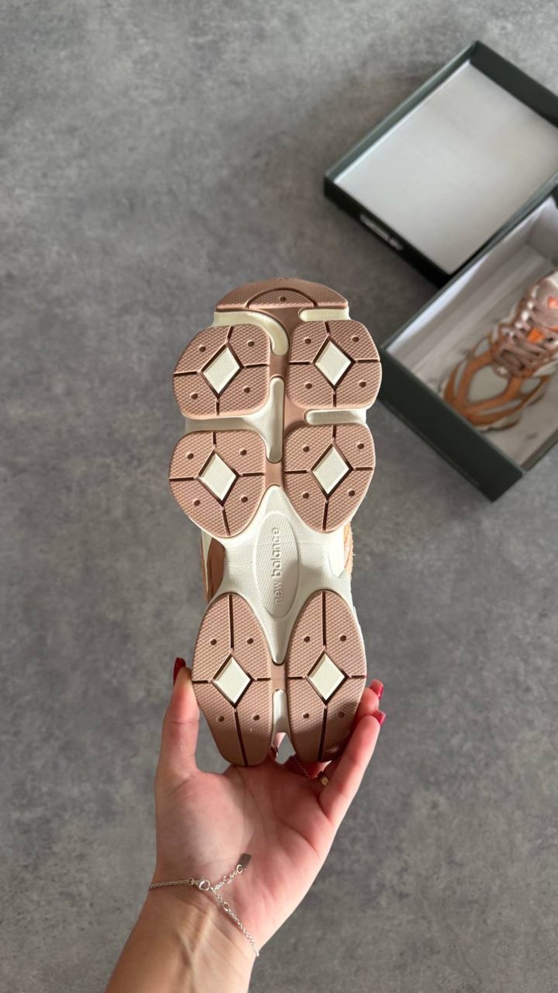 New Balance 9060 “Flat Taupe”