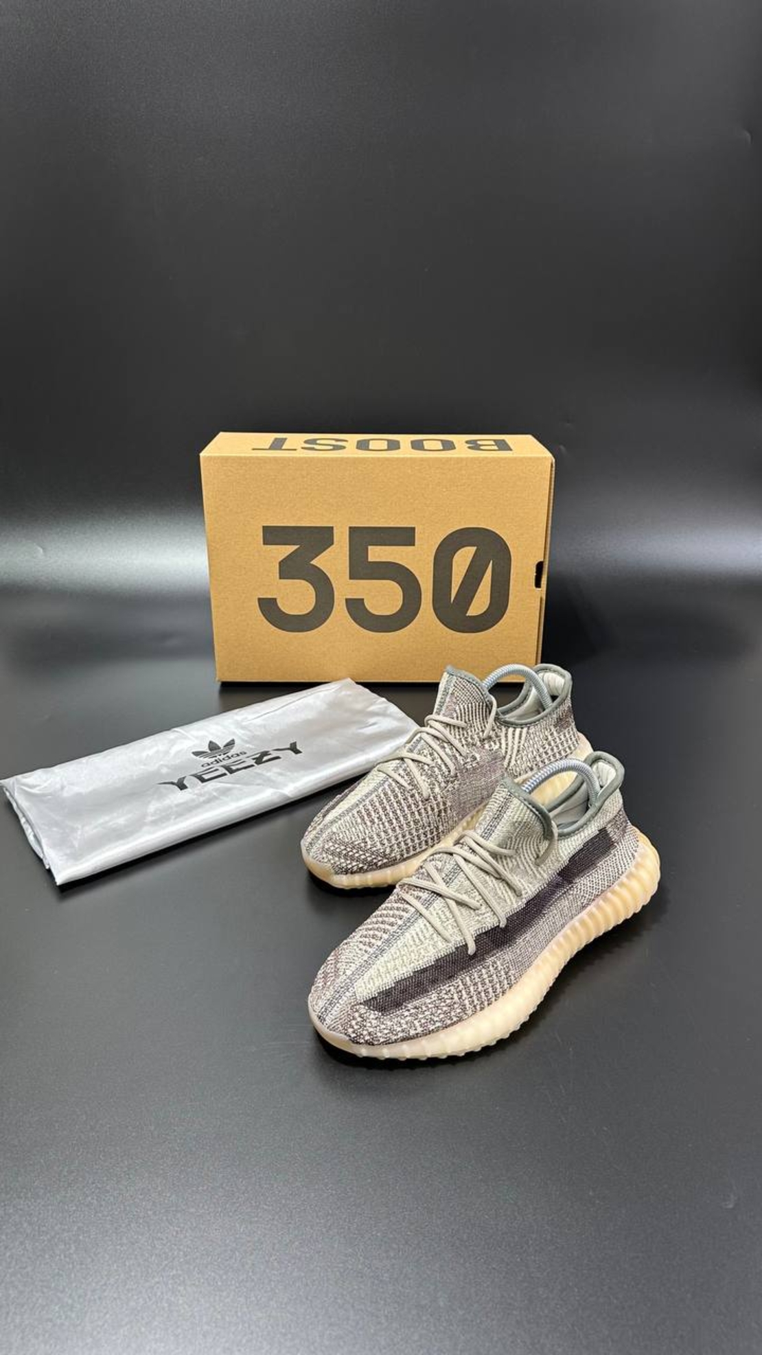 Adidas Yeezy Boost 350 V2 