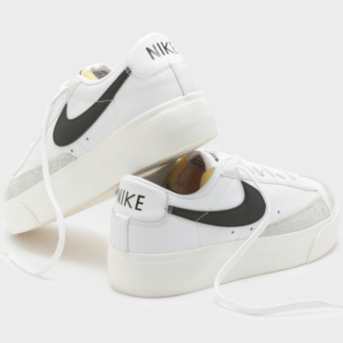 Blazer Low Platform White & Black
