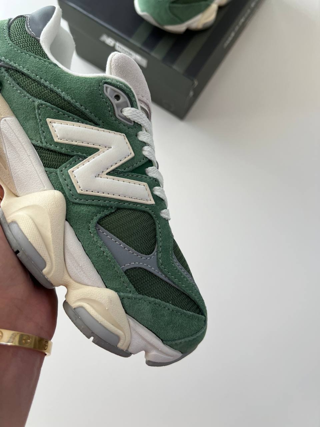 New Balance 9060 Nori