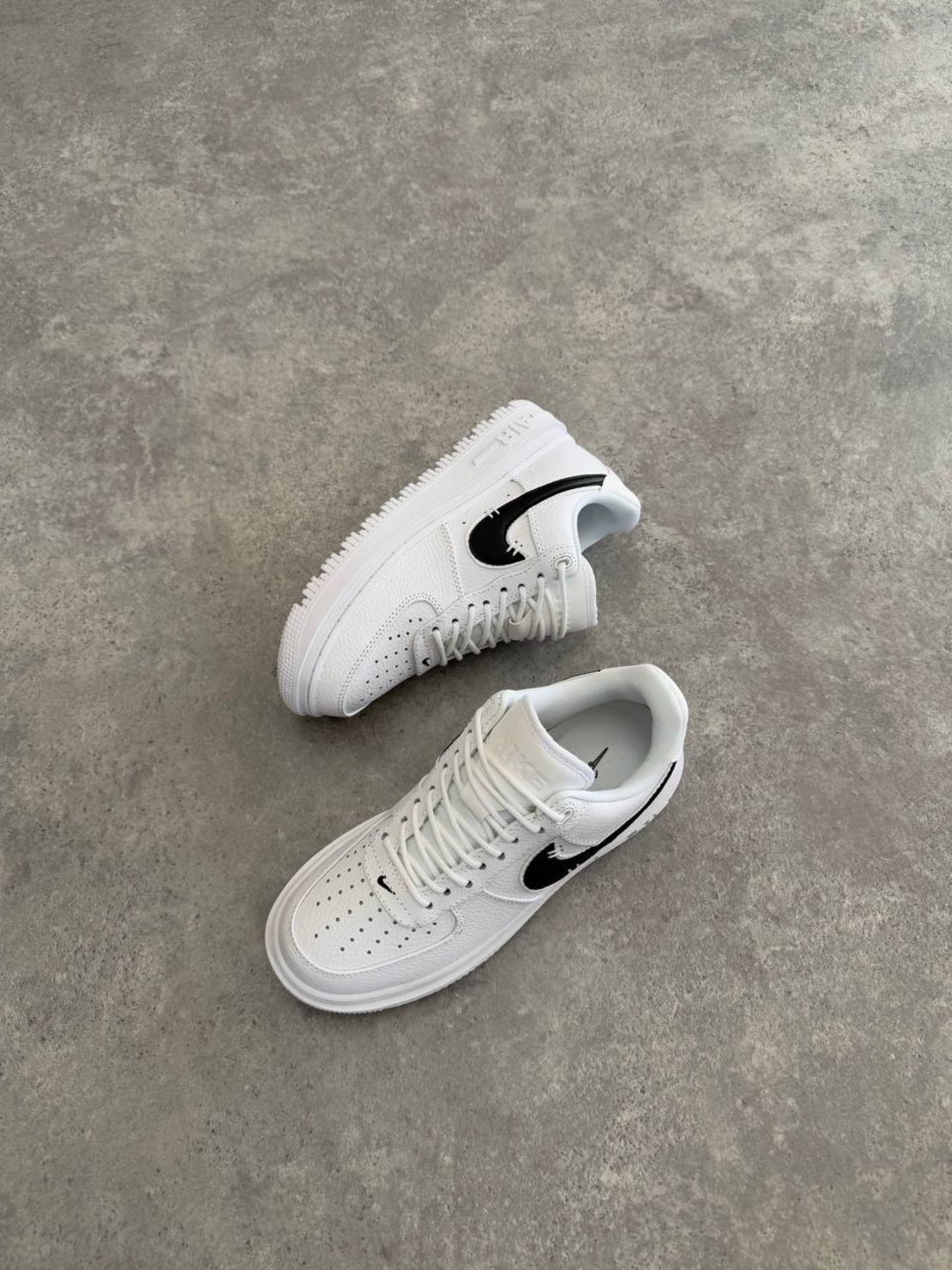Air Force 1 luxe “White & Black”