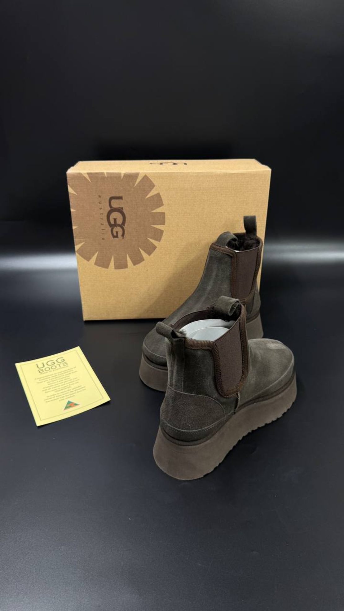 UGG