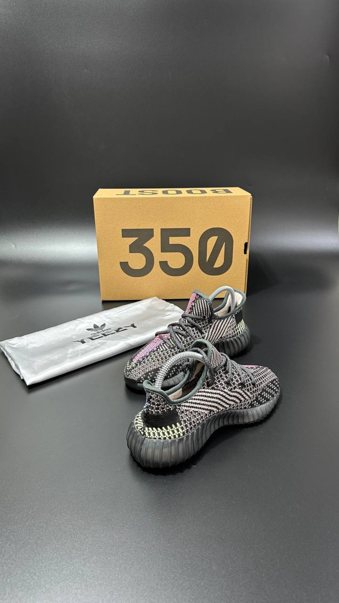 Adidas Yeezy Boost 350 V2 