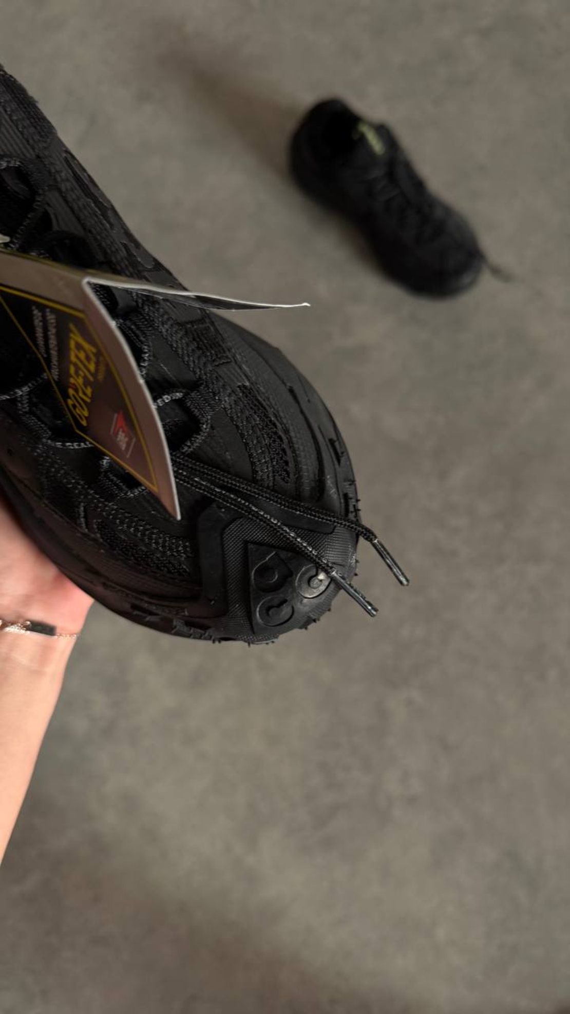 ACG MOUNTAIN FLY 2 LOW  “Gore-Tex Black”