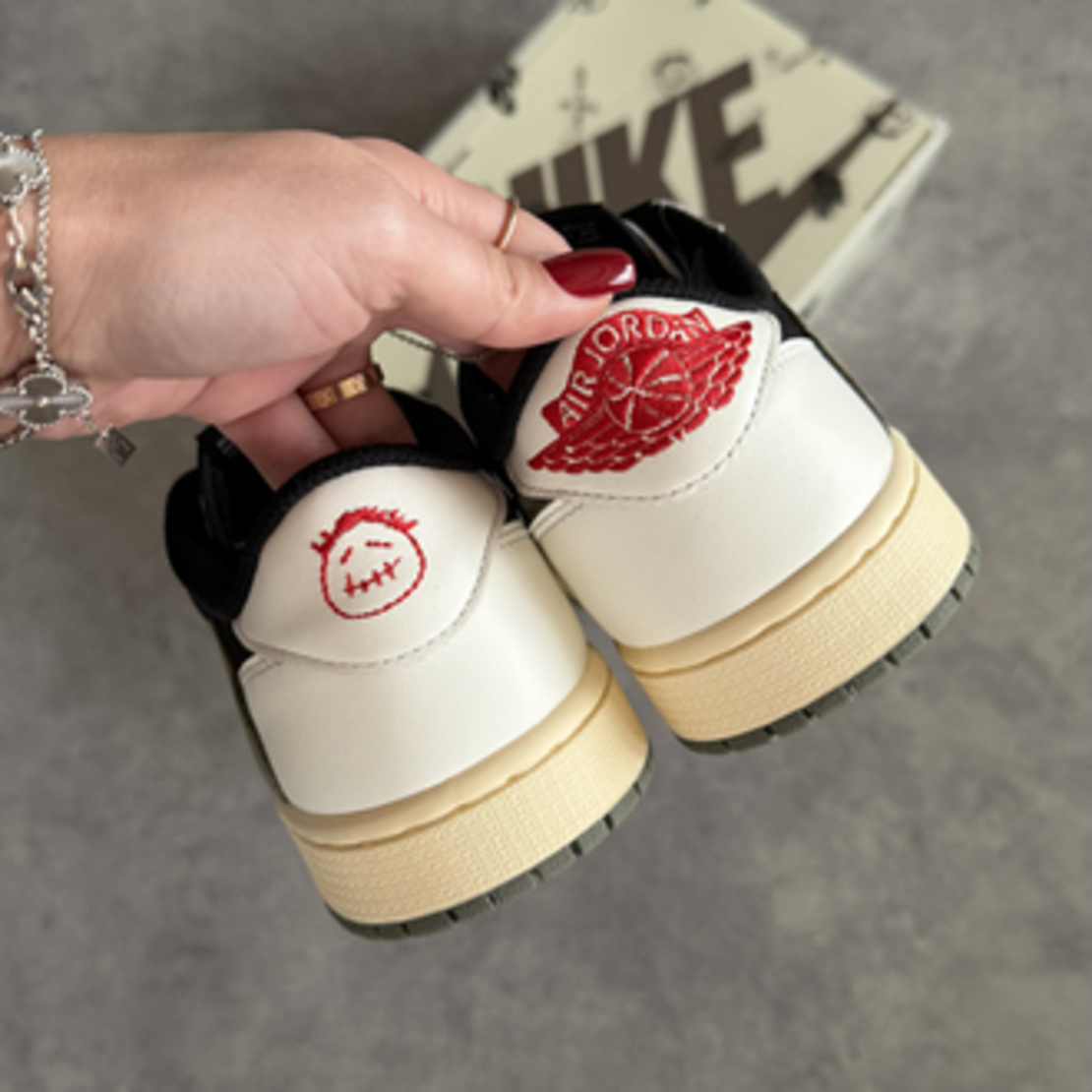 Travis Scott X Air Jordan 1 Retro Low OG Olive