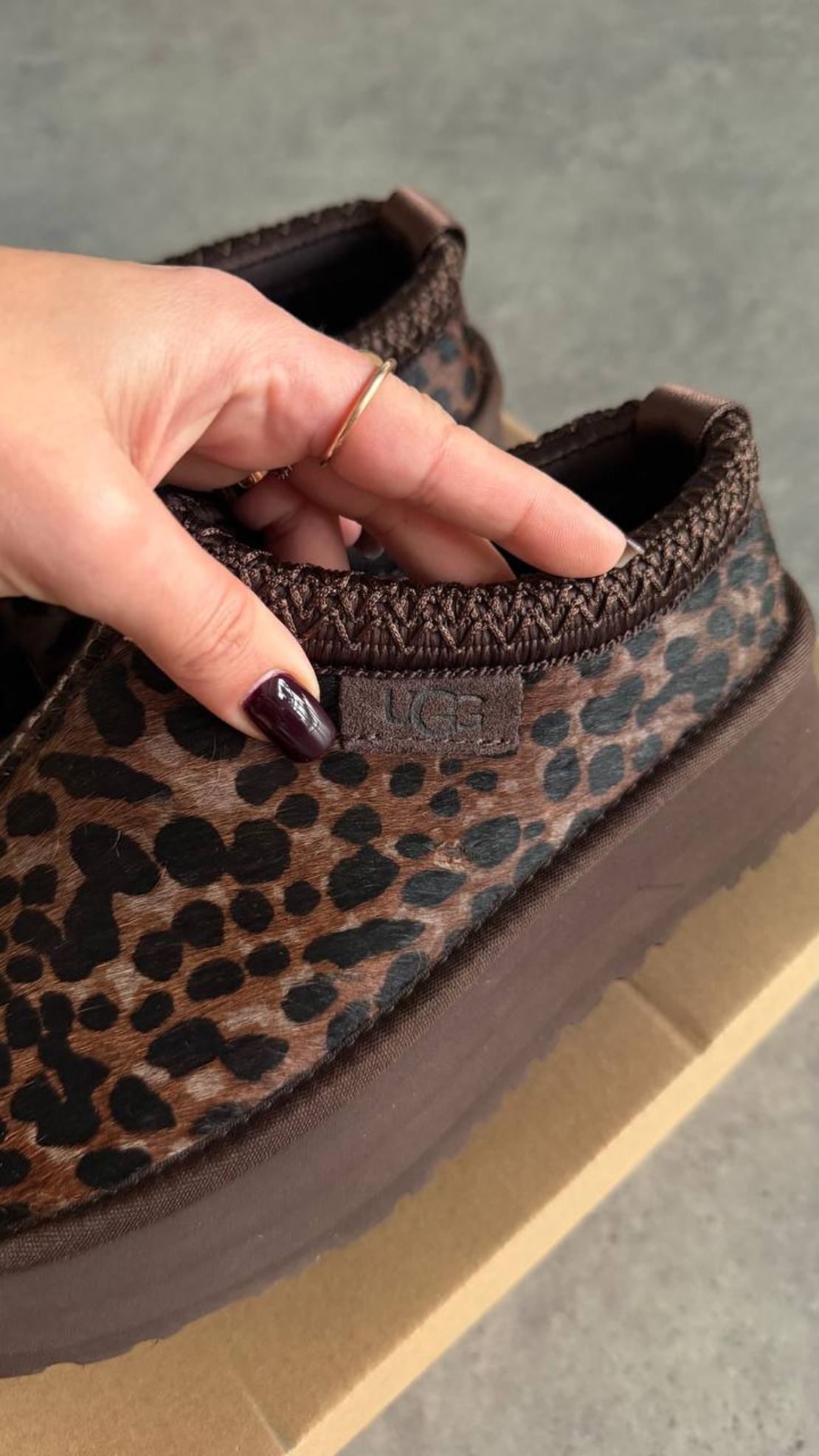 UGG Tazz Caspian “Burnt Cedar”