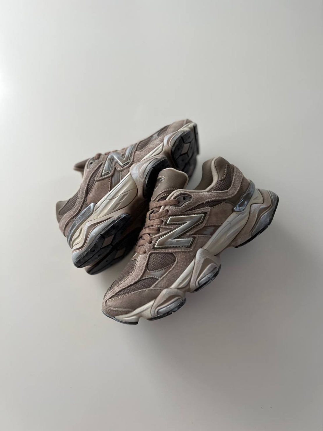 New Balance 9060 Mushroom