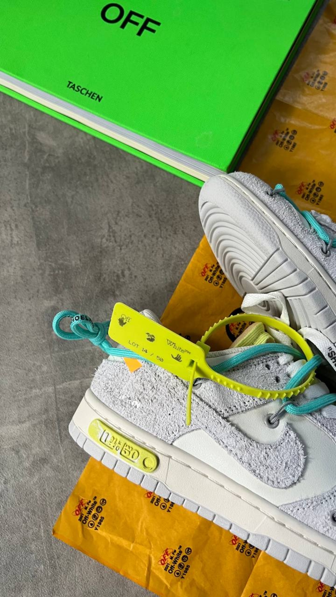 Off White x Dunk Low