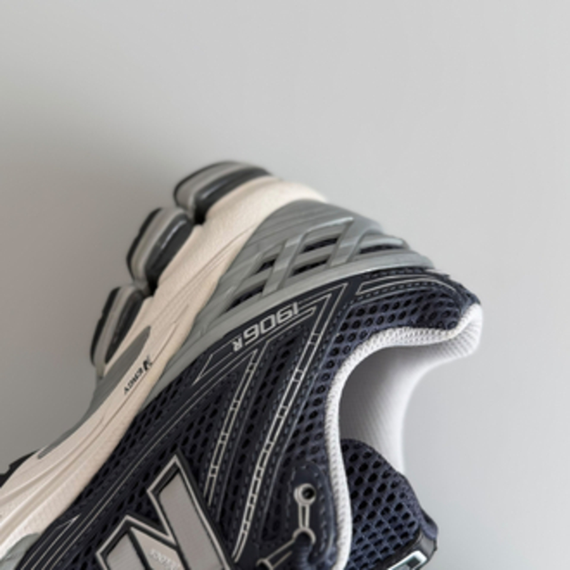 New Balance M1906RCA Eclipse