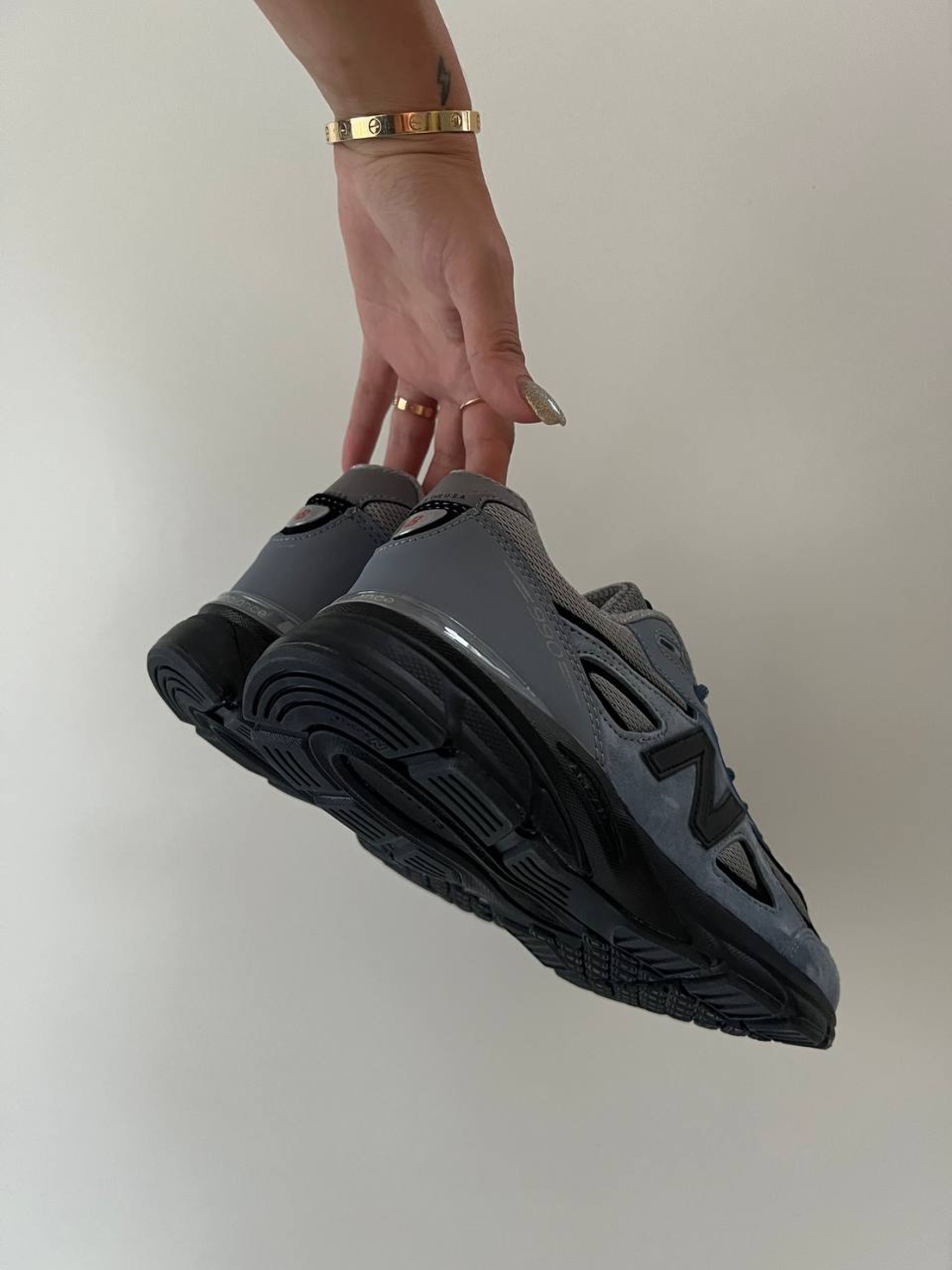 New Balance 990v4  Artic Grey
