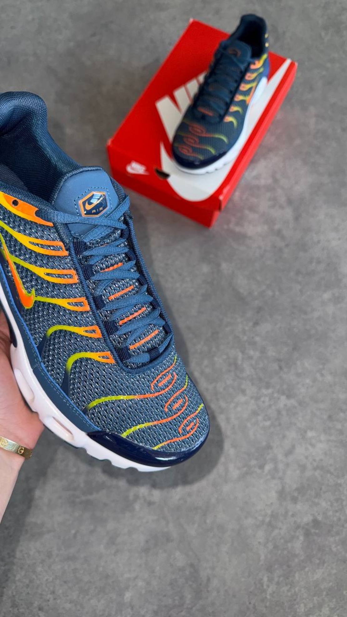 Nike Air Max Plus “Blue Void / University Gold”
