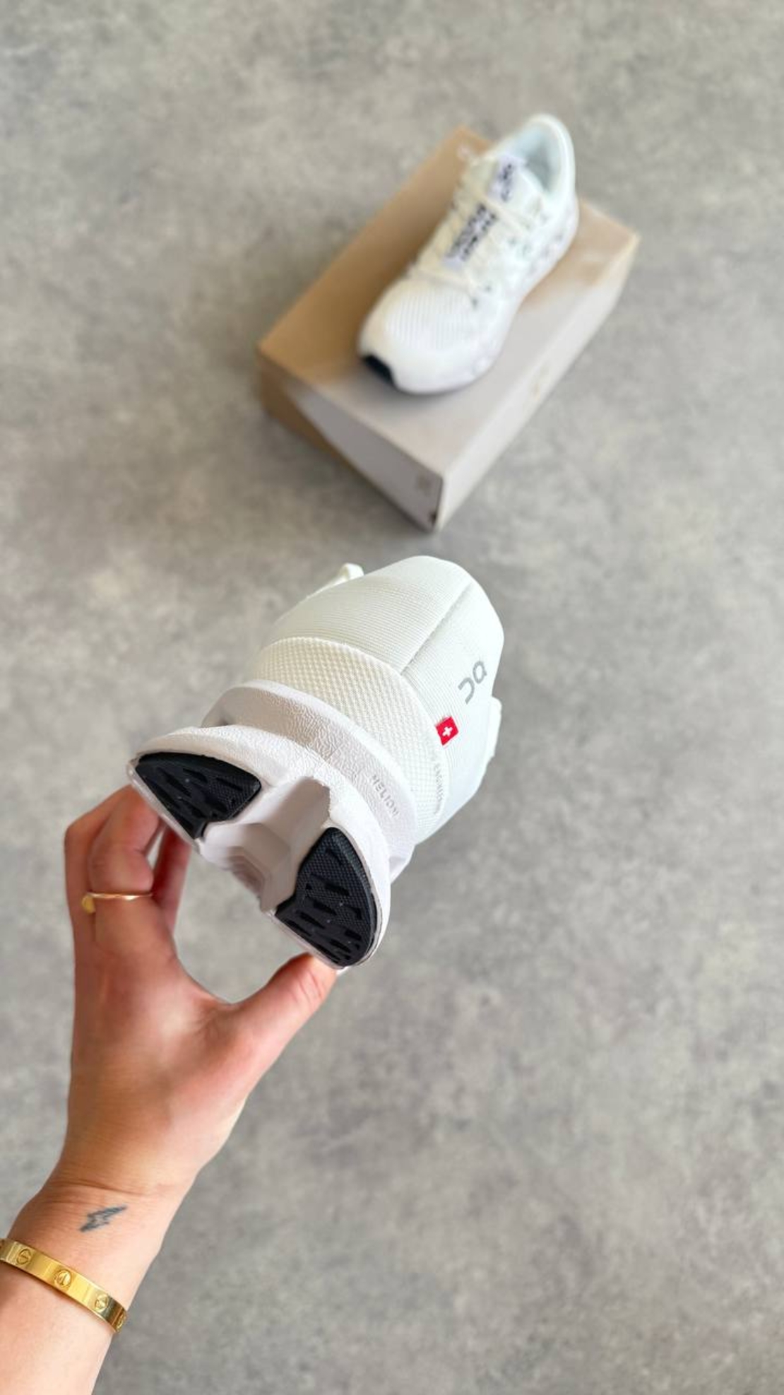 ON Cloudsurfer  ''White''