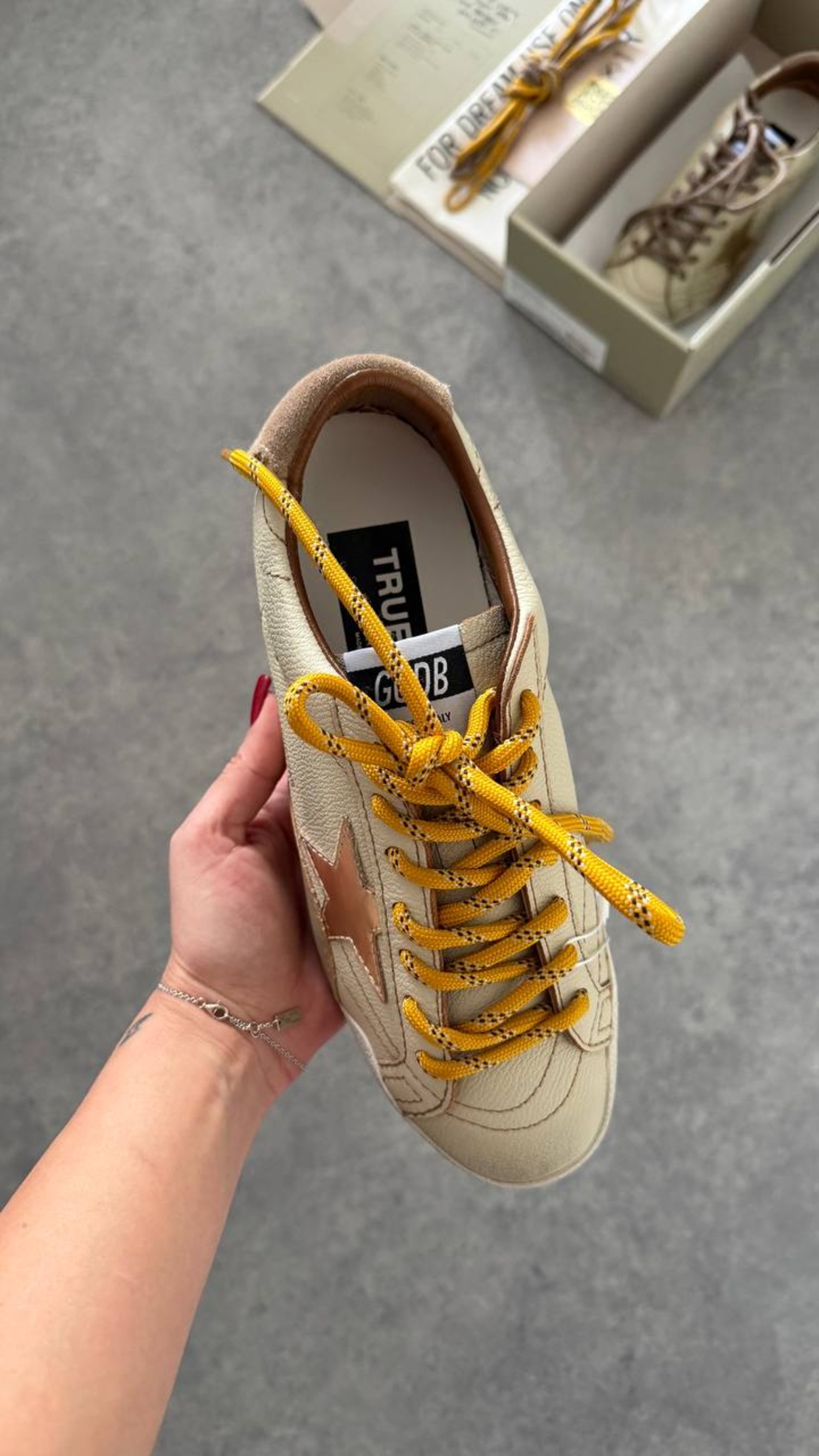 Golden Goose True-Star Suede – Brown / White Star