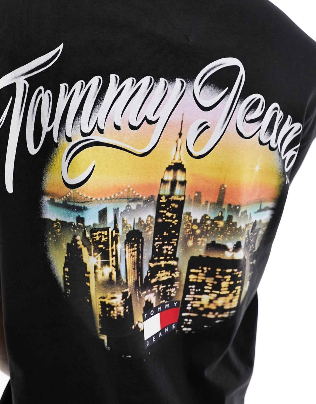 Tommy Jeans Sunset Skyline Graphic T-Shirt – Black