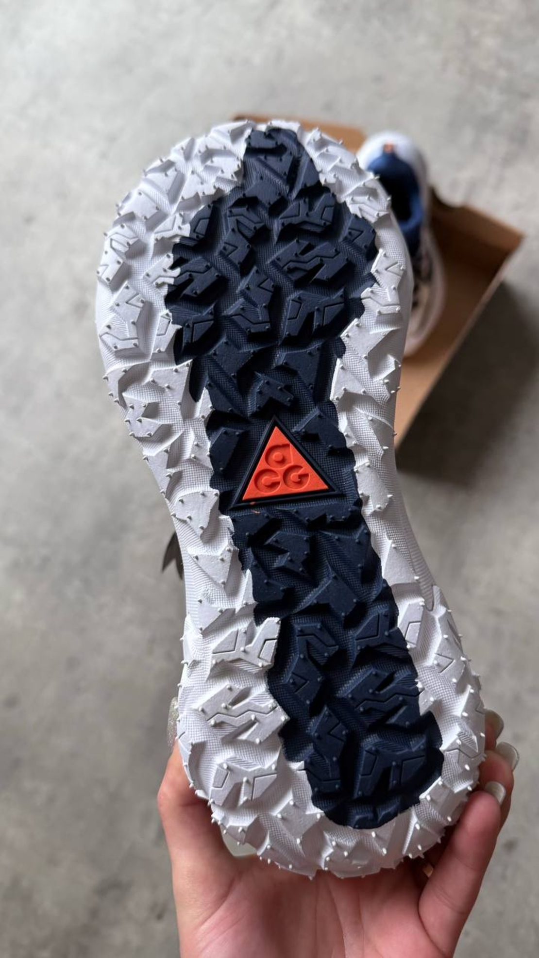 Acg Mountain Fly 2 Low “White Navy”
