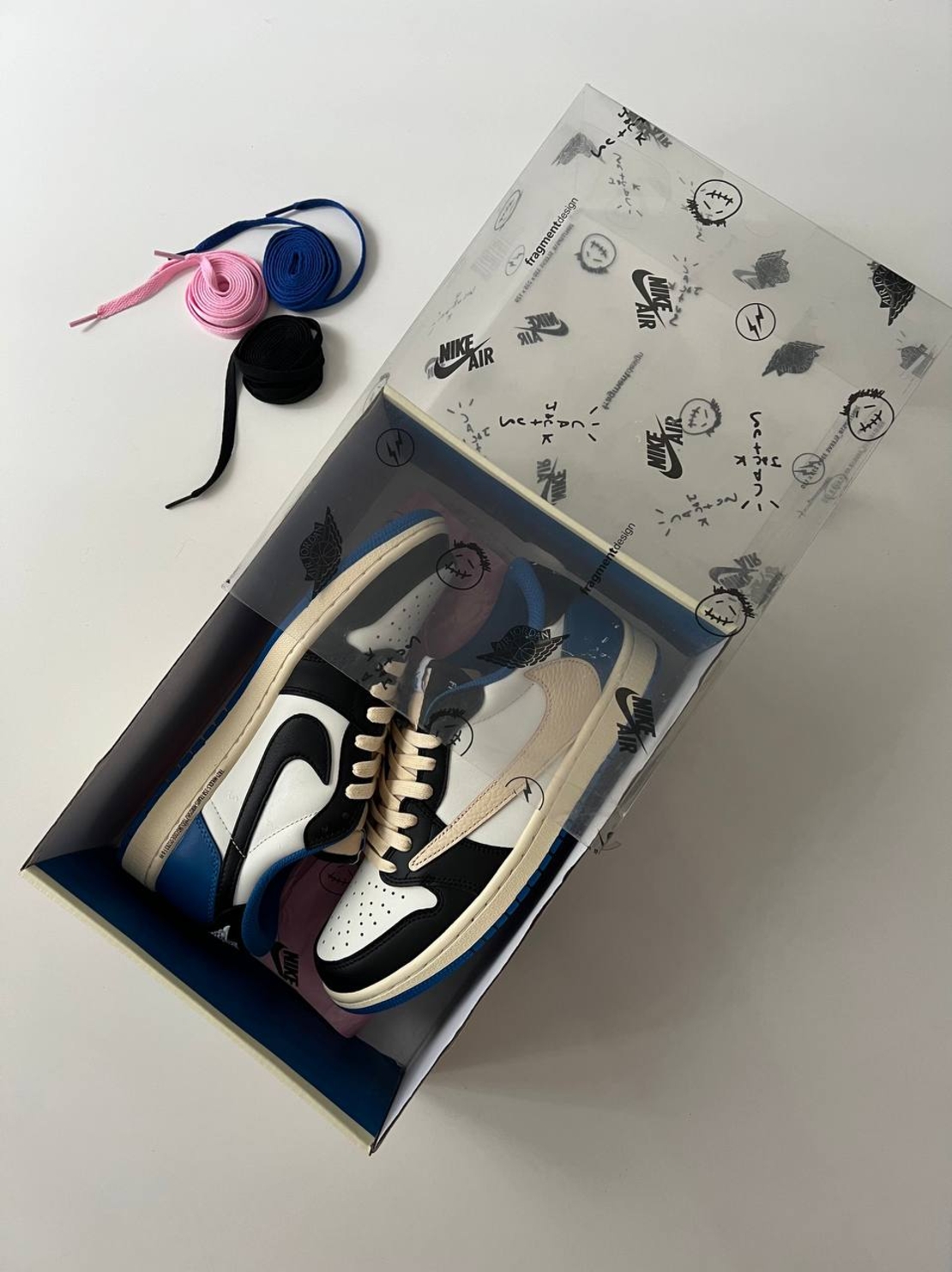 Travis Scott x Fragment x Air Jordan 1 Low