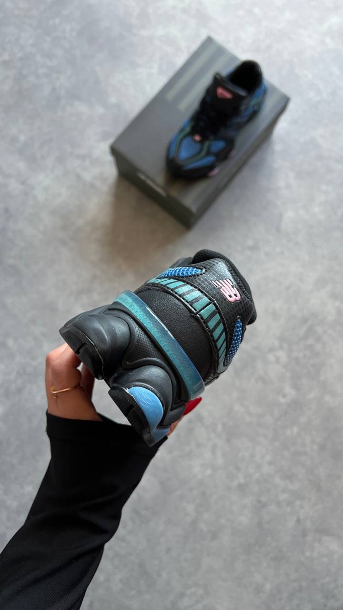 New Balance 9060 