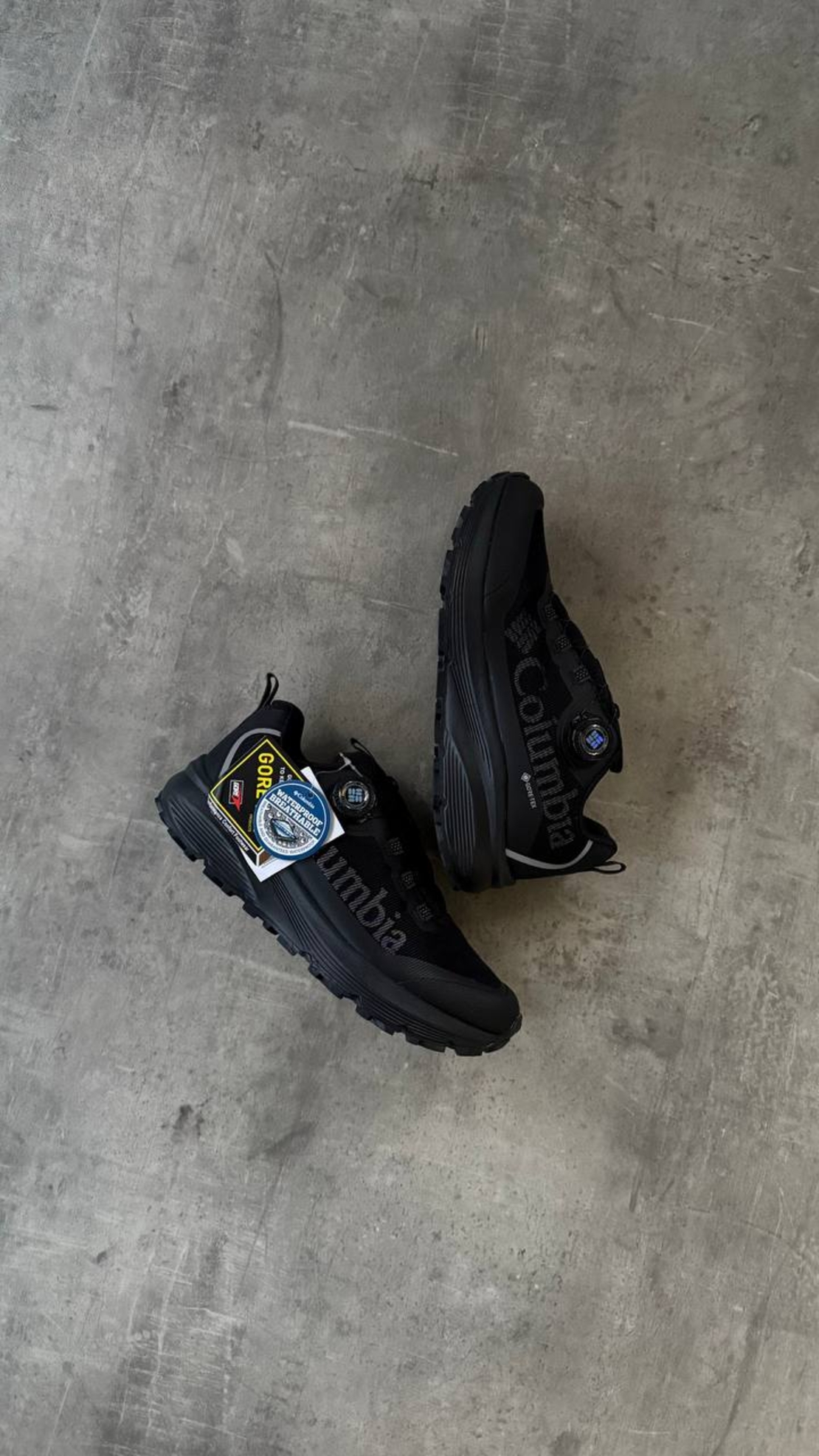 Columbia “BLACK”GORETEX WATERPROOF