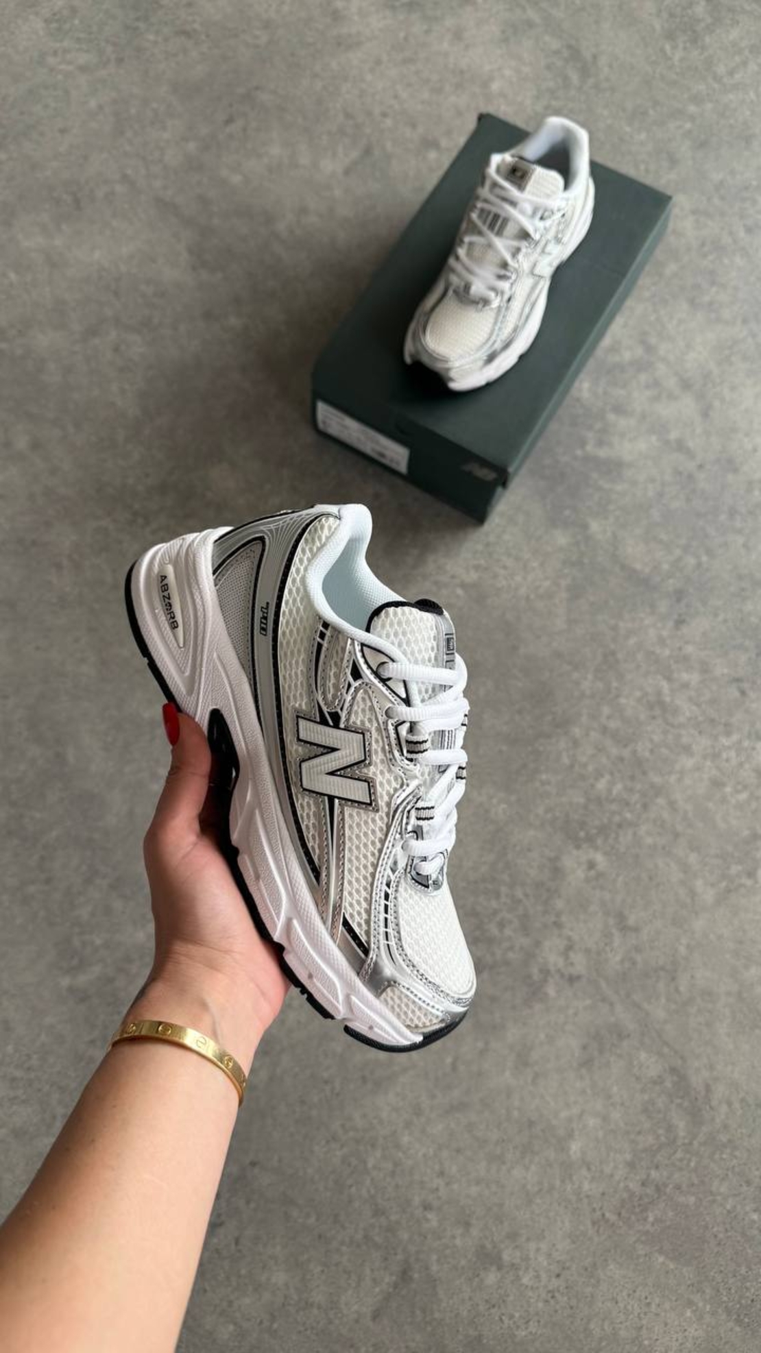 New Balance 740 “Silver White Black”