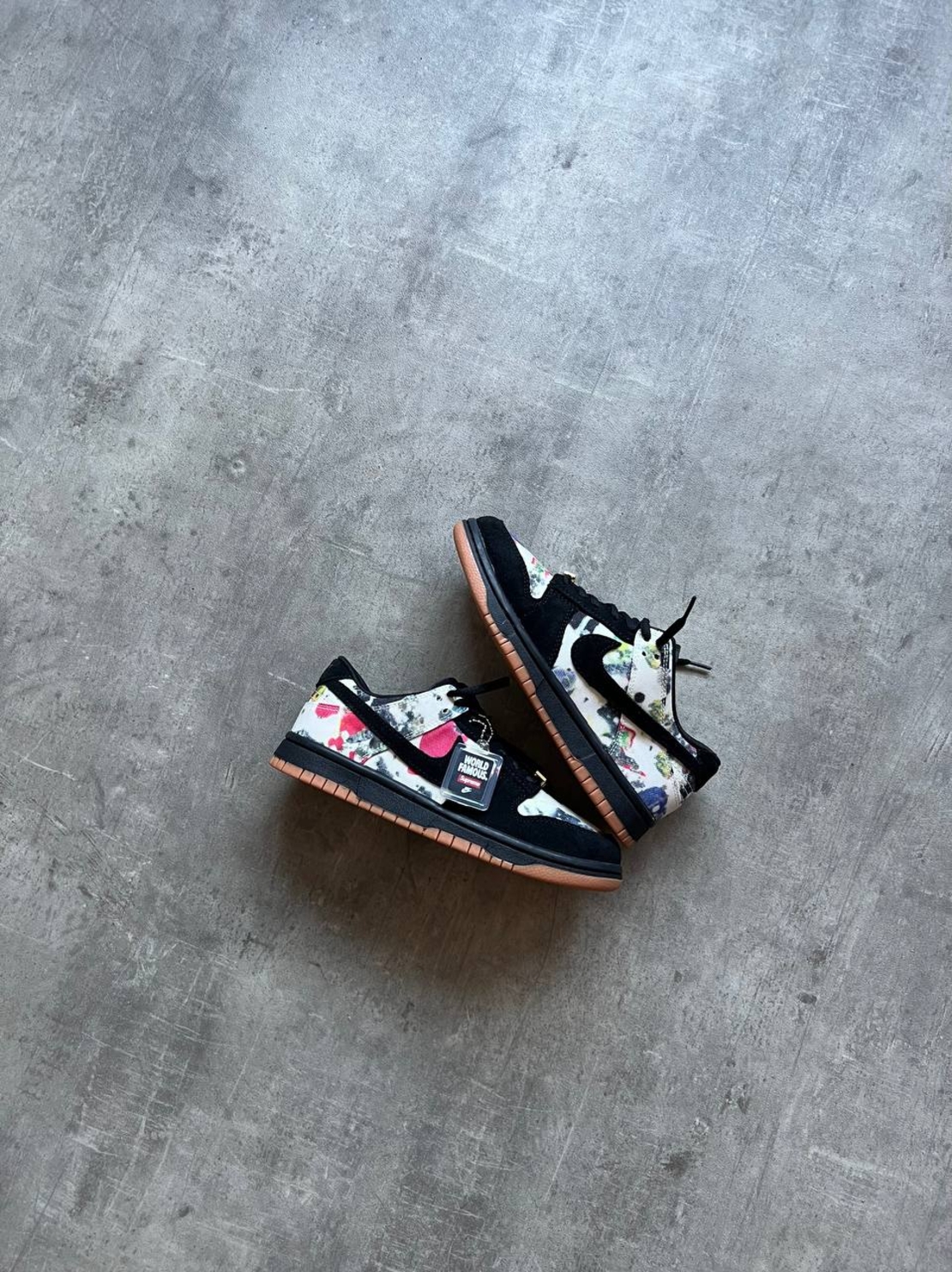 Supreme x Nike SB Dunk Low