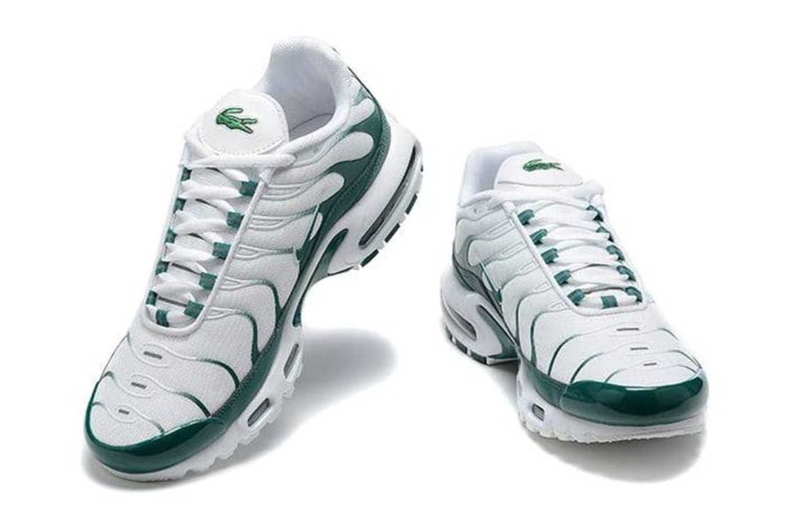 NIKE AIR MAX PLUS TN X LACOSTE