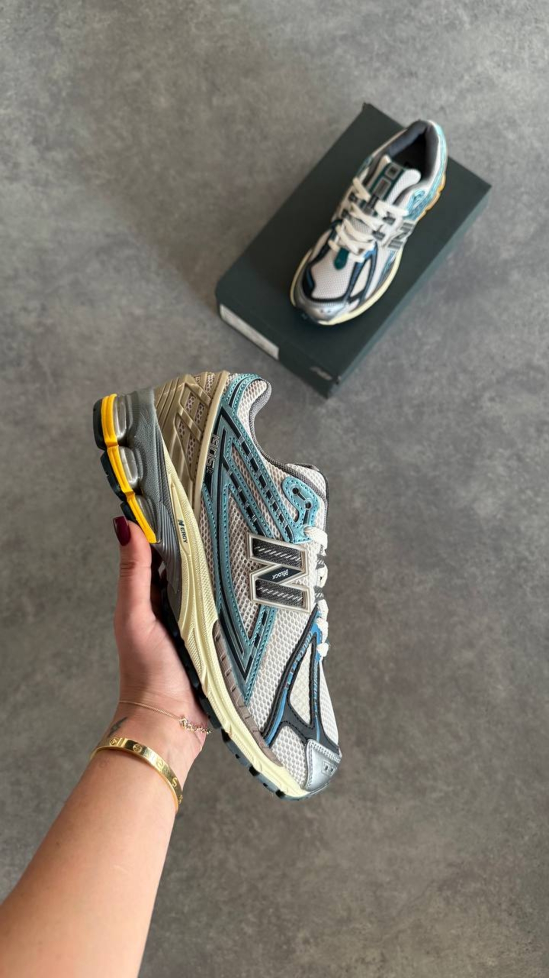 New Balance 1906R 