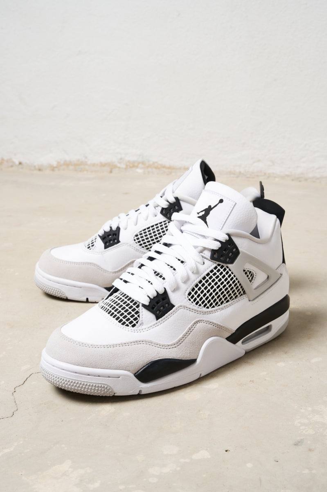 AİR Jordan 4 Retro “MİLİTARY BLACK” (OUTLET)