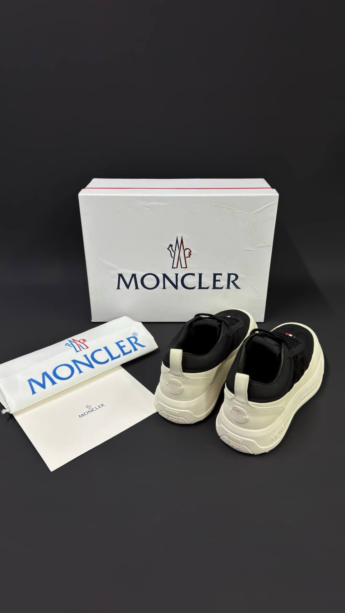 Moncler Trailgrip Lite Low – Black/Cream