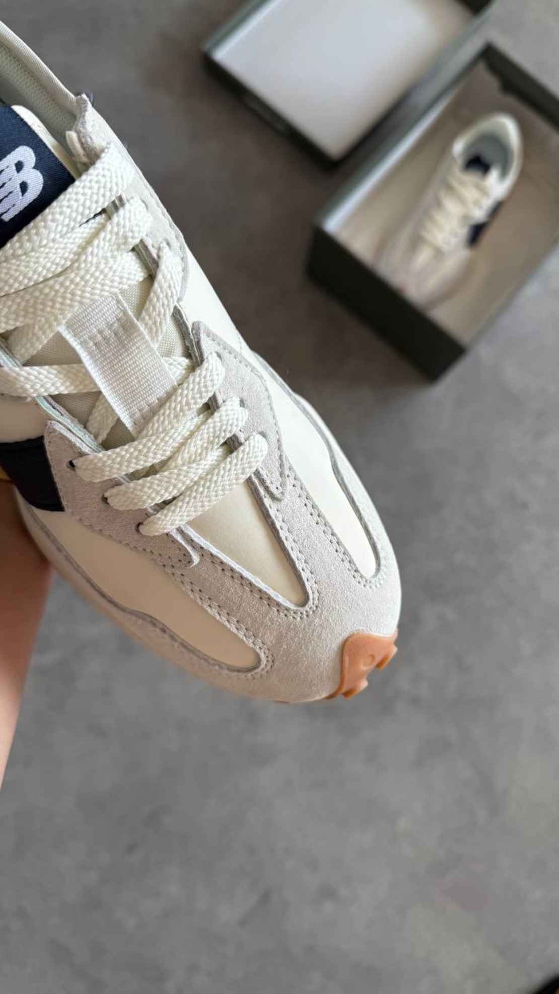 New Balance 327 “Moonbeam”