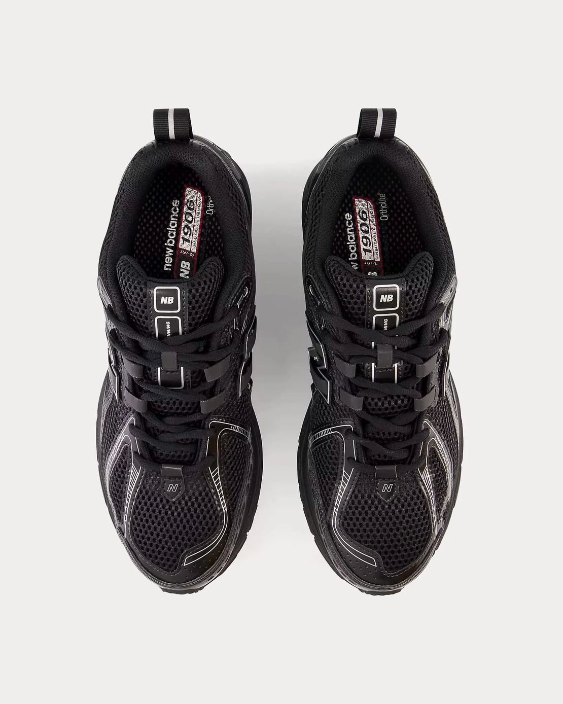 New Balance 1906r “Black Silver”