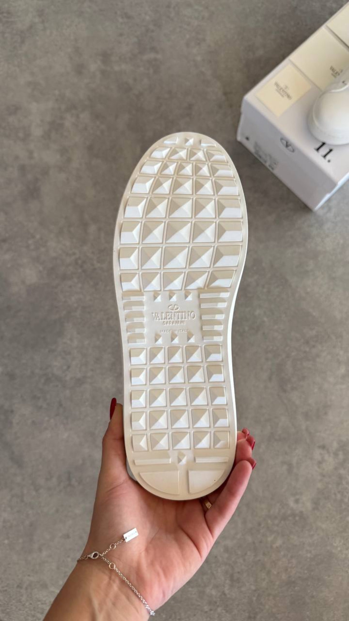 Valentino Garavani Rockstud Untitled Sneaker 