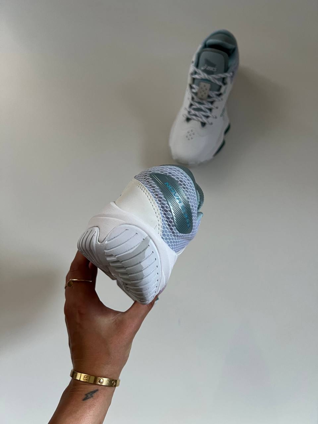 ASICS Nova Surge Low White