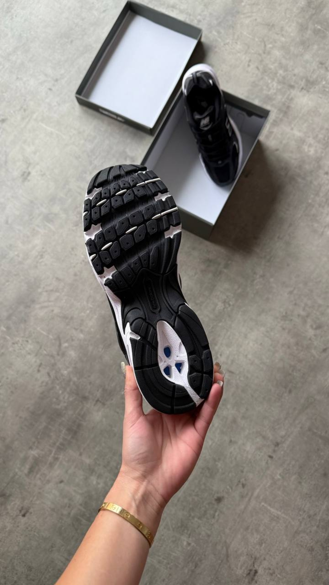 New Balance 530 “Black & White”