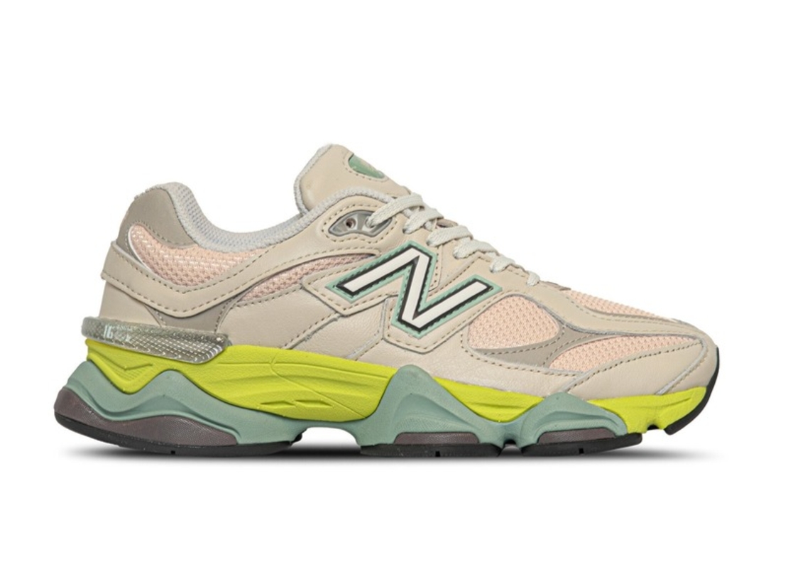 NEW BALANCE 9060 MOONBEAM VINTAGE ROSE
