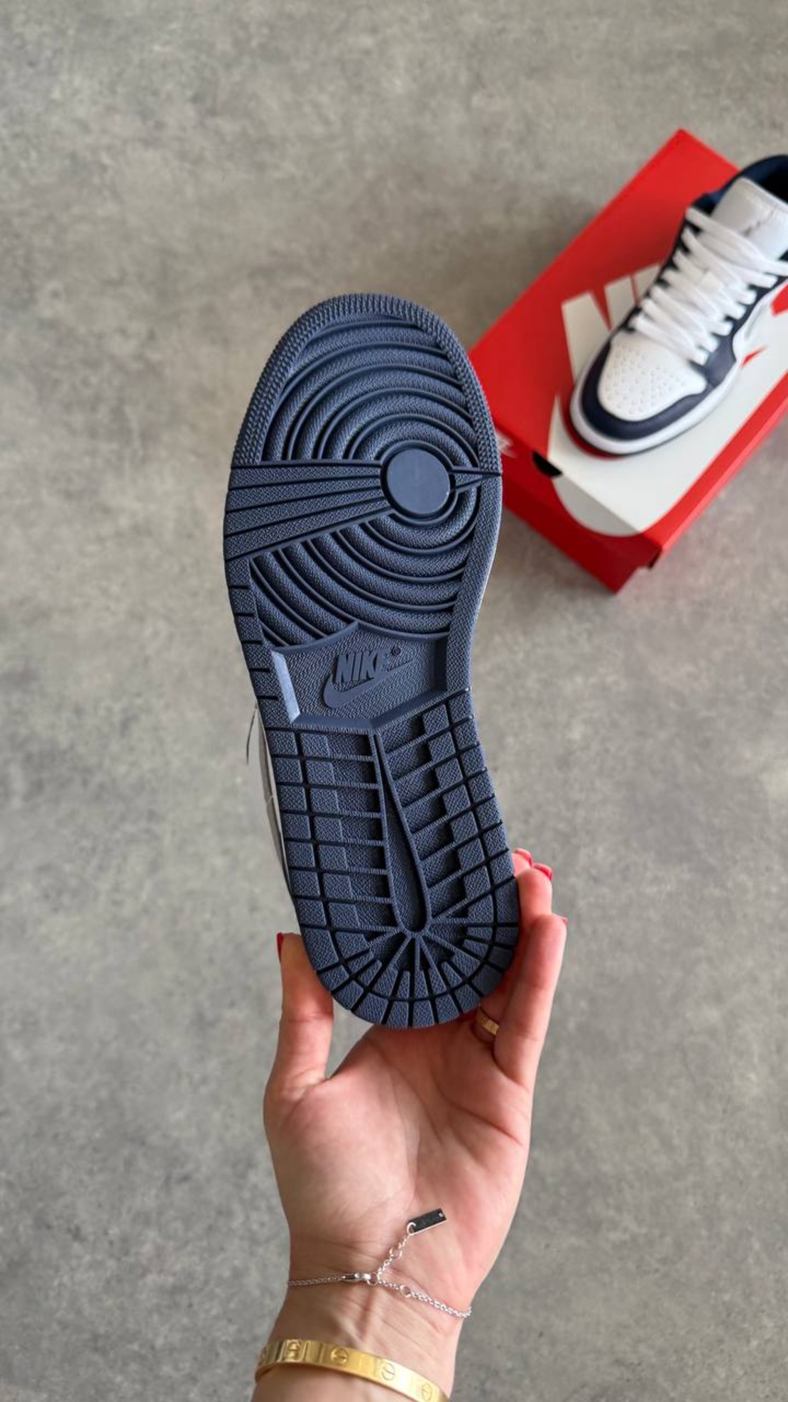 Air Jordan 1 Low “Midnight Navy”