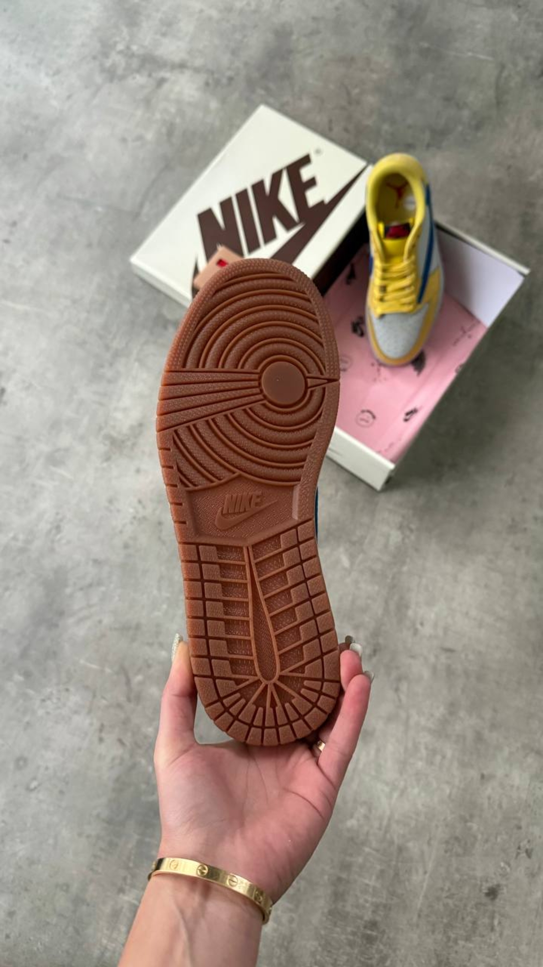 Air Jordan 1 Low Travis Scott “Canary”