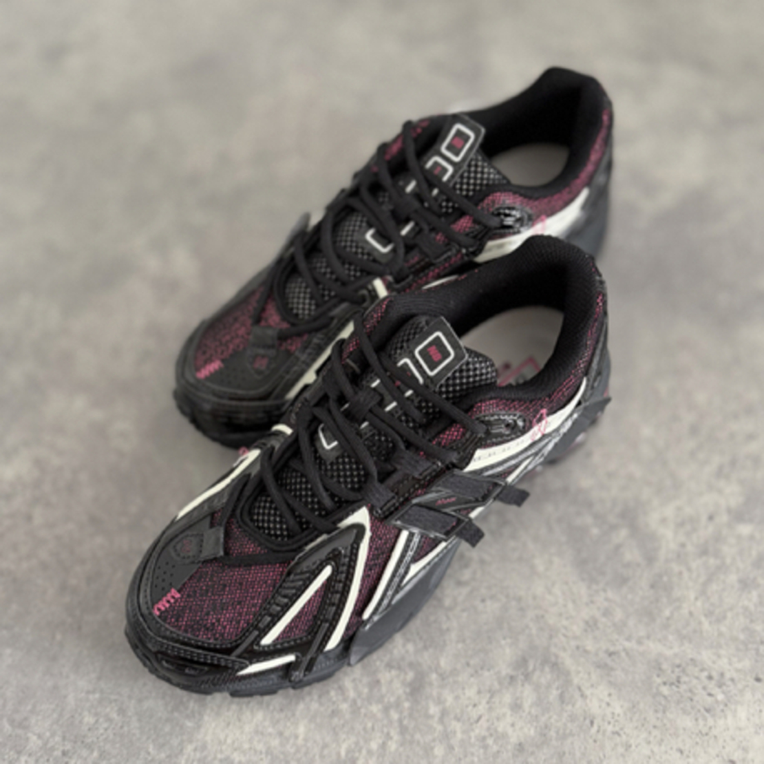 New Balance 1906A Black Dragon Berry