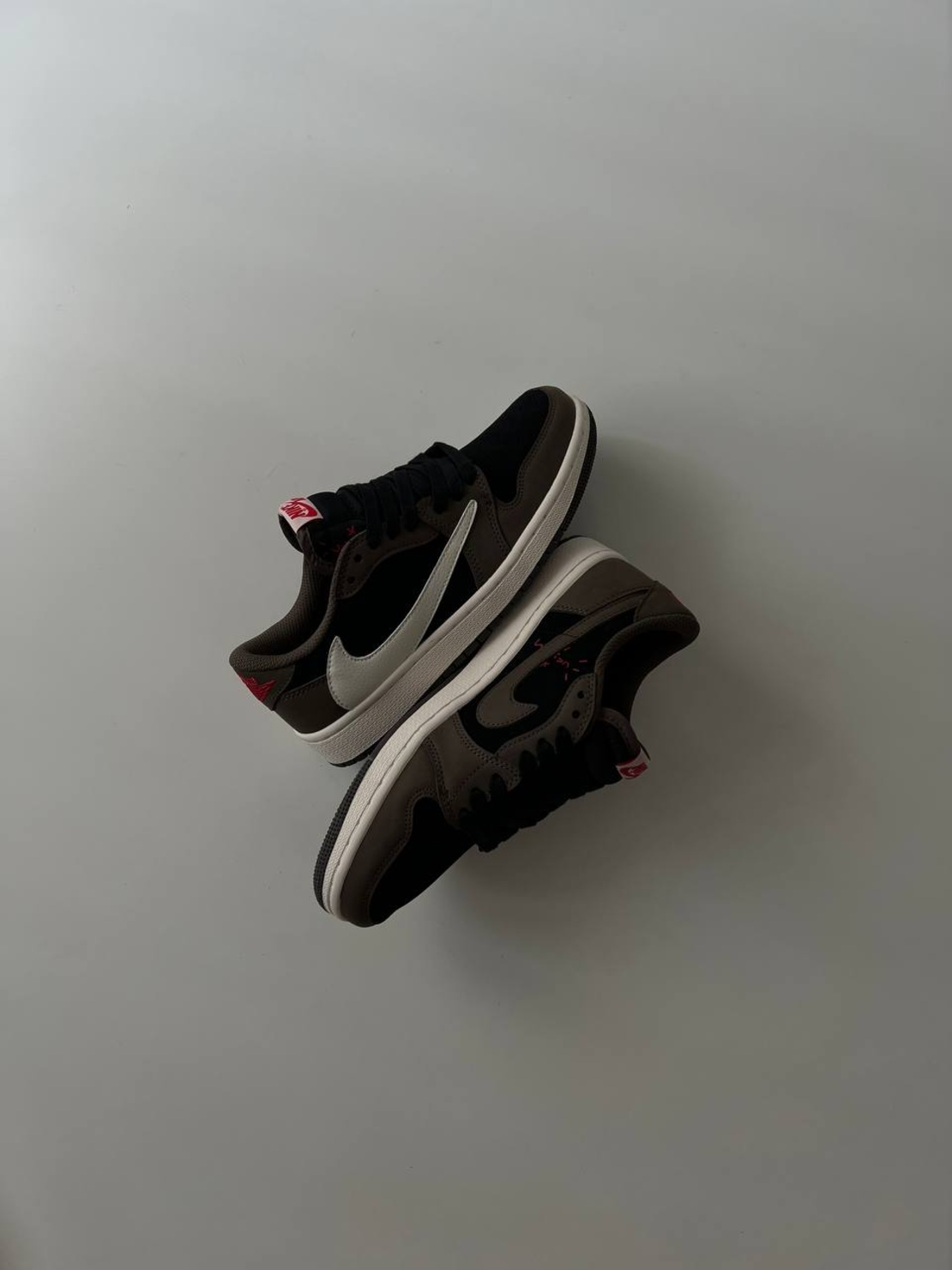 Air Jordan 1 Low X Travis Scott “Dark Mocha”