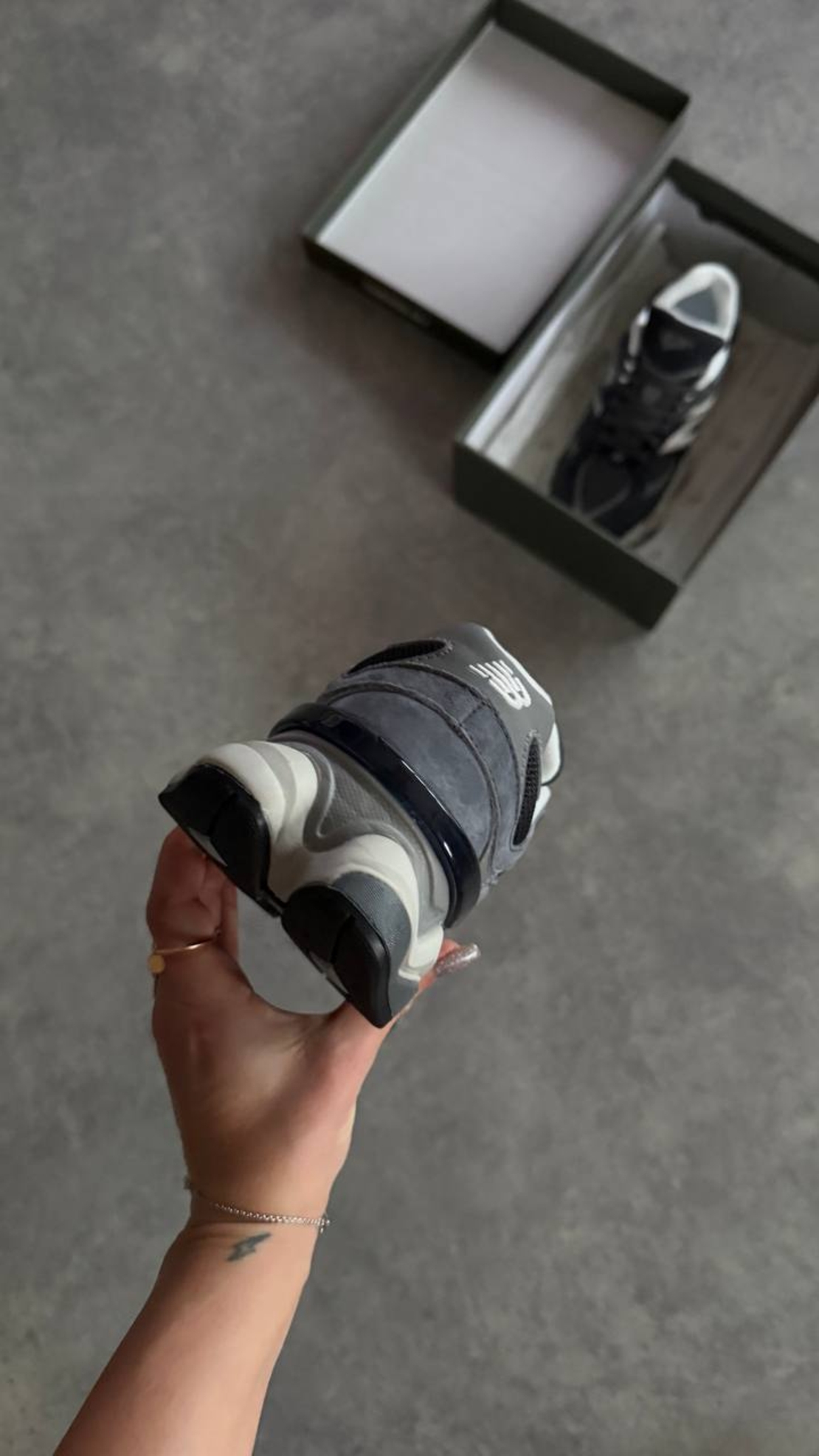 New Balance 9060 'Dark Grey'