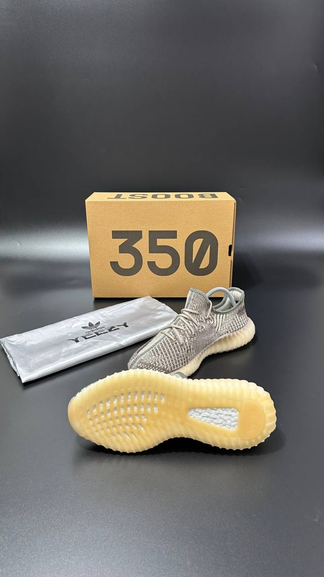 Adidas Yeezy Boost 350 V2 