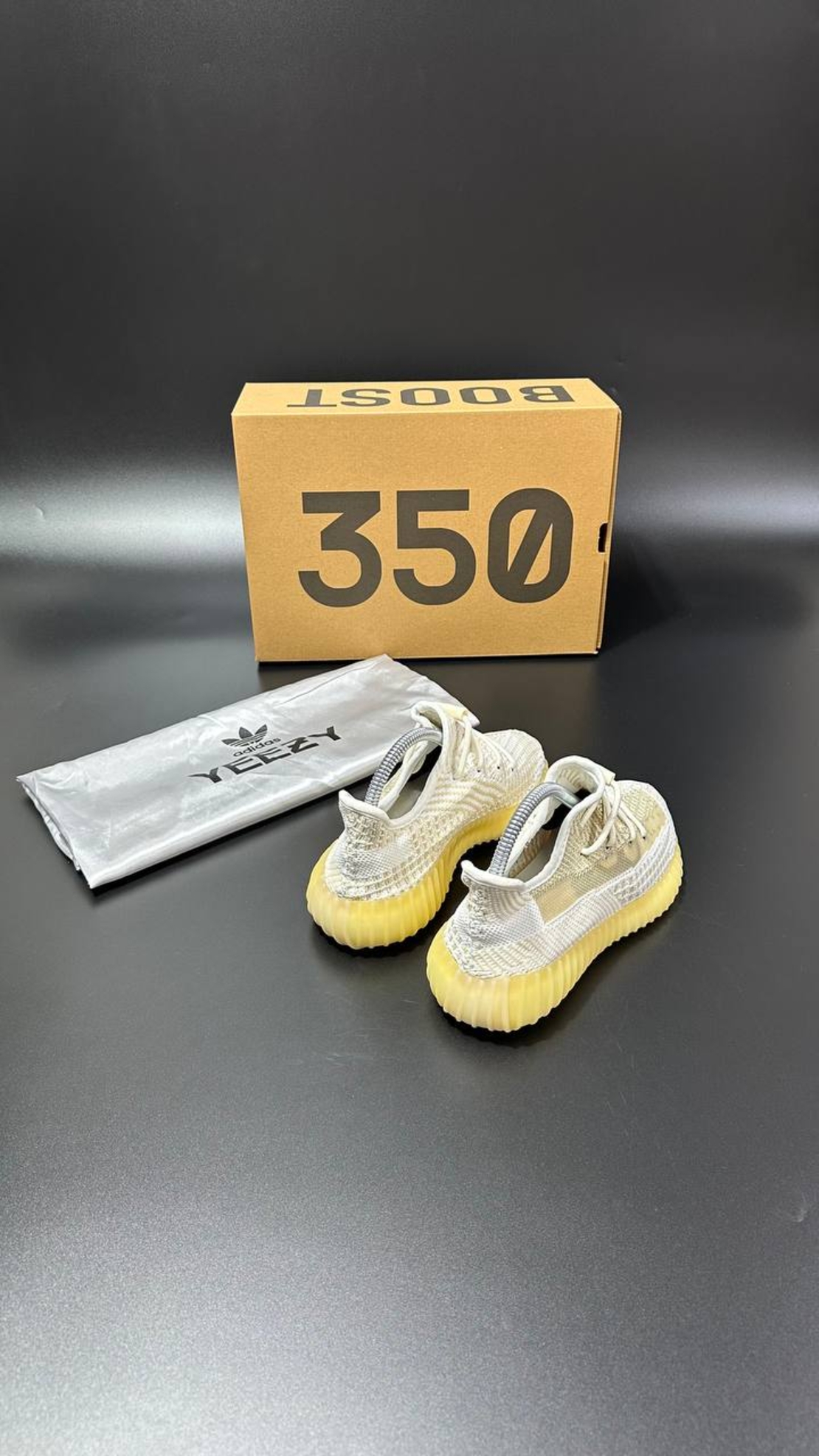 Adidas Yeezy Boost 350 V2 